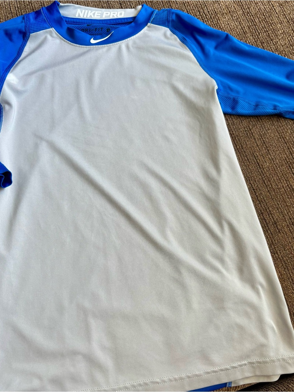 Nike Pro White & Blue Raglan Performance Shirt fitted